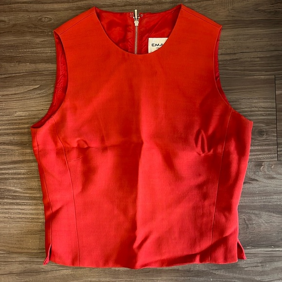 Vintage Emanuel Ungaro Cropped Red Shell Blouse Size 2 - Picture 1 of 5